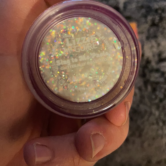 Plumping gloss & glitter gel set. - Picture 5 of 8